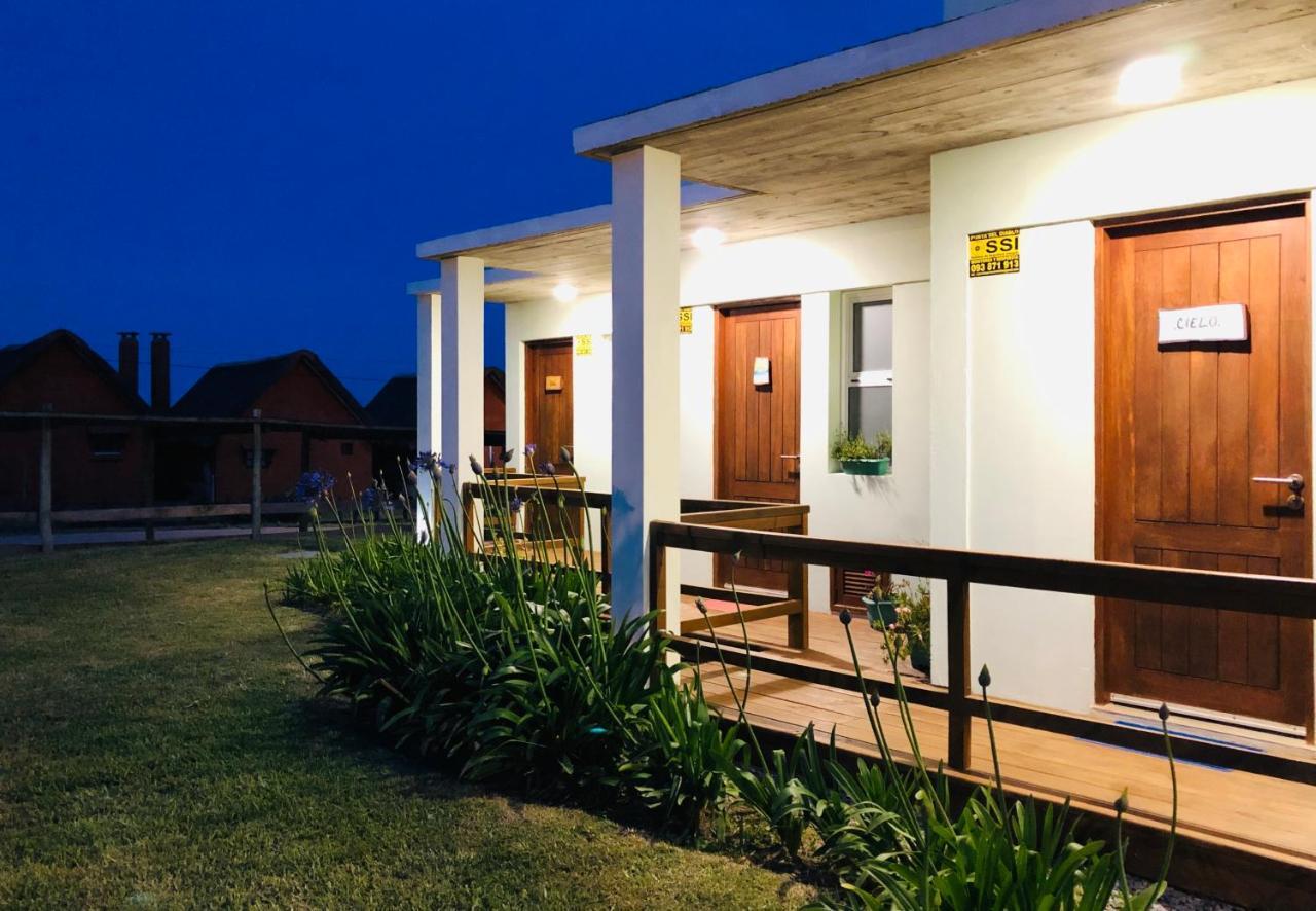 Unique Hotel & Suites Punta Del Diablo Esterno foto